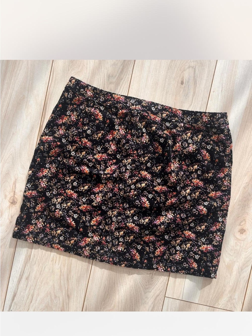 Mossimo Supply Co. Black Mini Skirt with Pink & Cream Floral Print - Picture 3 of 4